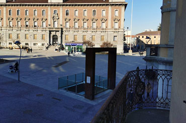 Appartamento A - Balcone su Piazza Trennto