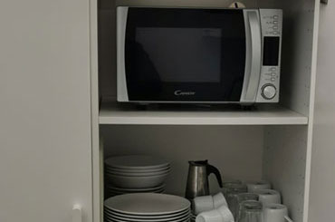 Appartamento A - forno a microonde - posate